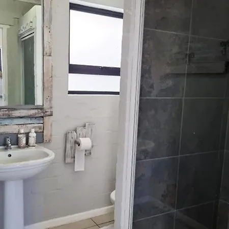 Rustic Hill Apartment Langebaan Exterior photo