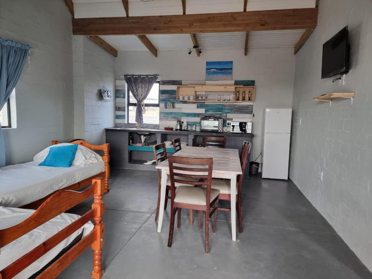 Rustic Hill Apartment *